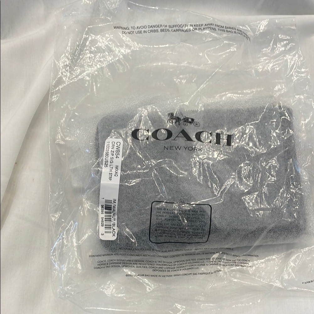 NWT Coach Black and Brown Wristlet - Picture 10 of 10